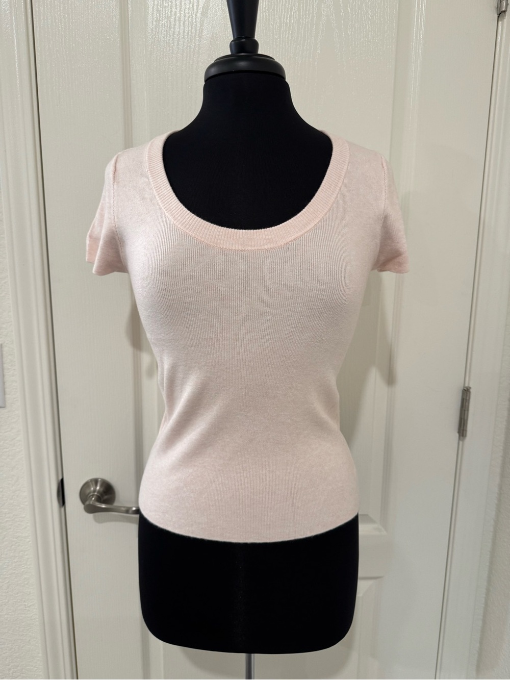 Soft Pink Short Sleeve Scoop Neck Top